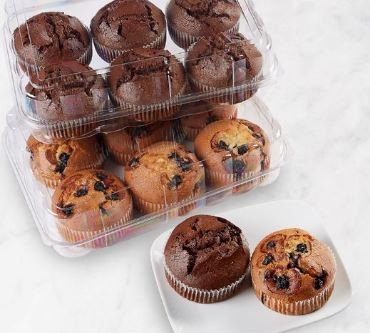 Muffins de vainilla con arándanos y chocolate recién horneados paquete de 12 piezas